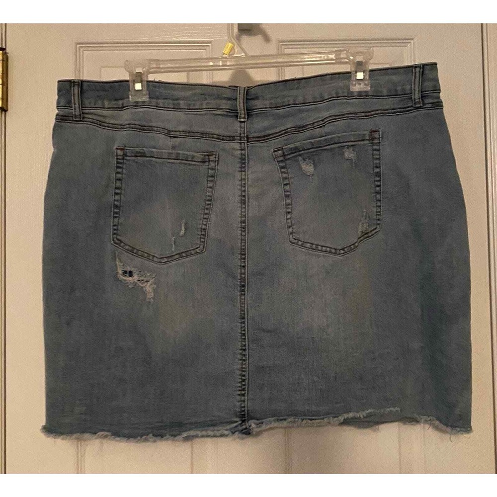 Est 1946 mini skirt - Picture 4 of 4